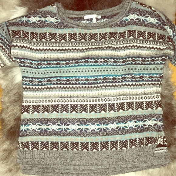 Victoria’s Secret Ski lodge warm sweater - Picture 1 of 5